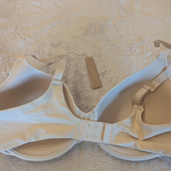 NWT SKIMS Nude T-shirt Under Wire Demi Bra 40C - Picture 2 of 3